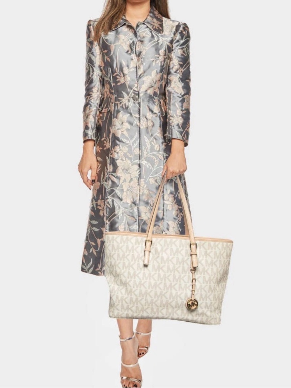 Michael Kors Beige/Acorn Signature Large MK Tote